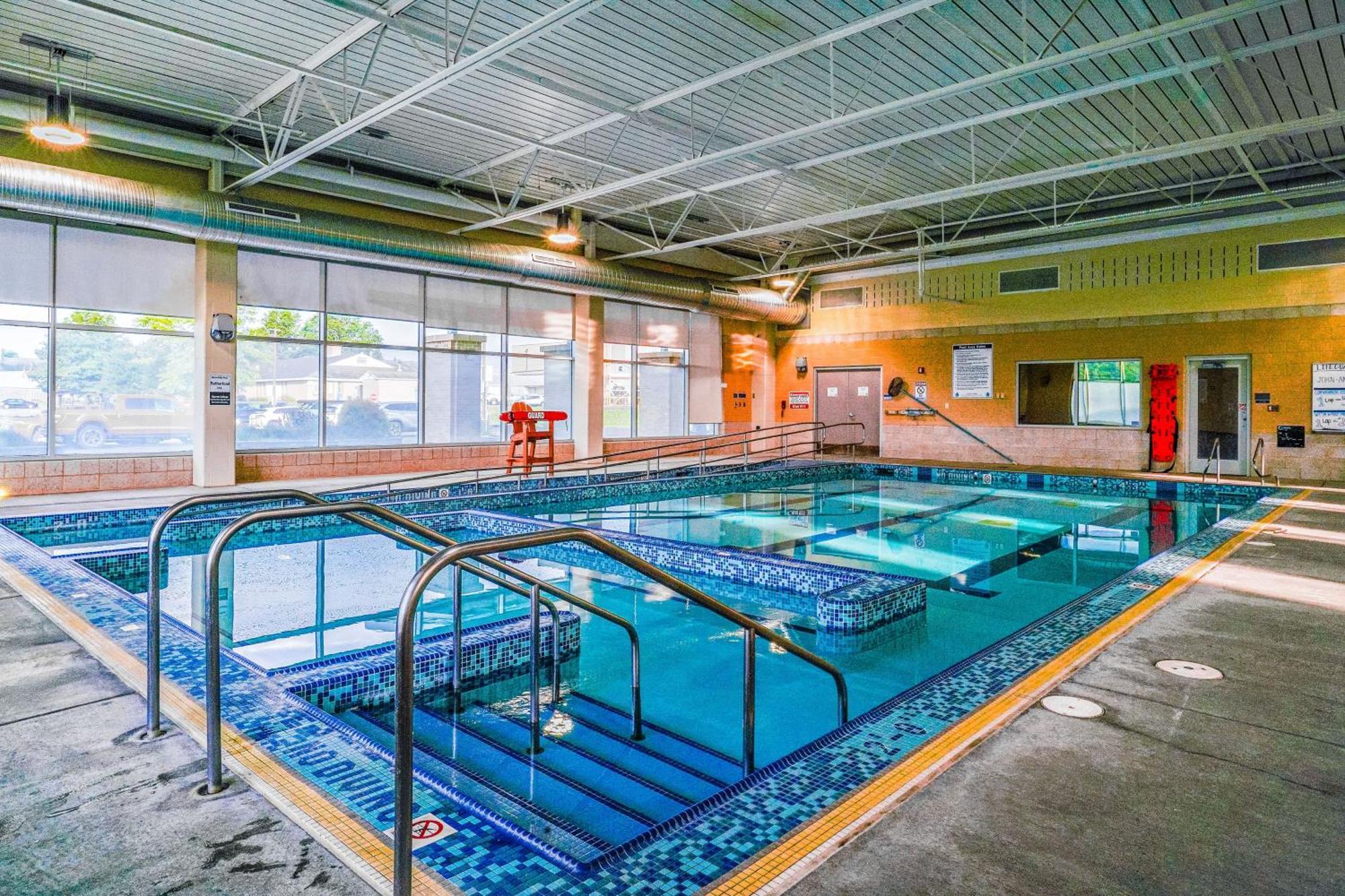 Jeffrey Lane Condos Thayerville 部屋 写真